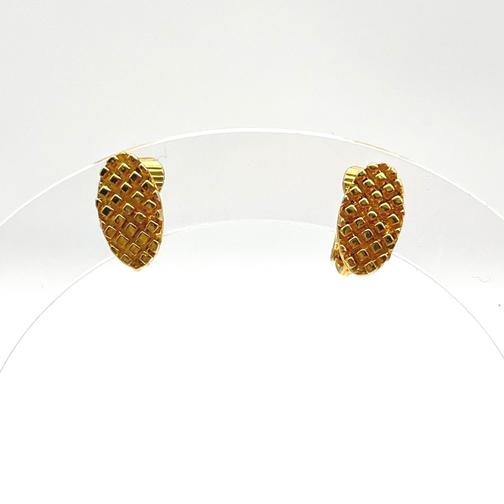 Vintage Gold Tone Textured Grid Oval Clip On Earrings Classic Minimalist